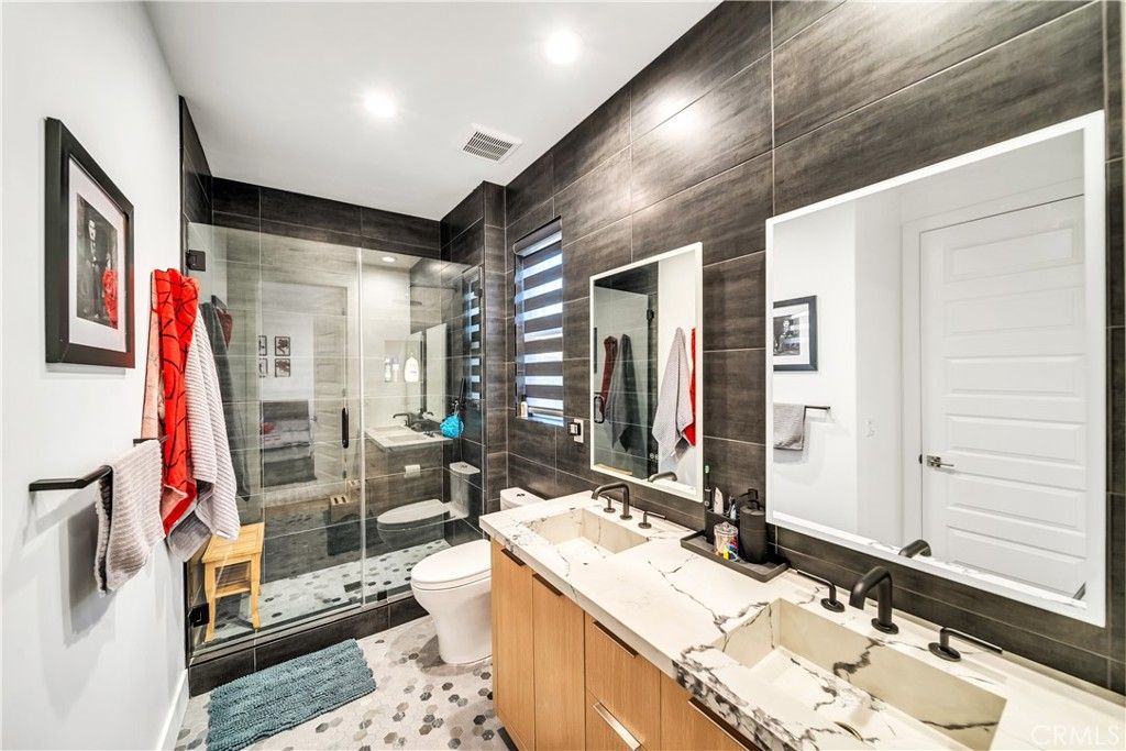 Image 35 of property listing at 20431 W Windsor, Porter Ranch, CA 91326