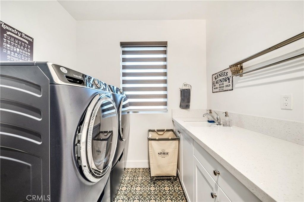 Image 36 of property listing at 20431 W Windsor, Porter Ranch, CA 91326