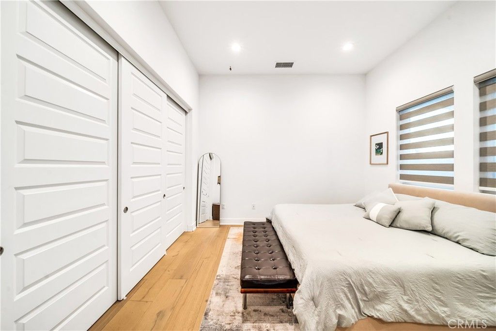 Image 42 of property listing at 20431 W Windsor, Porter Ranch, CA 91326