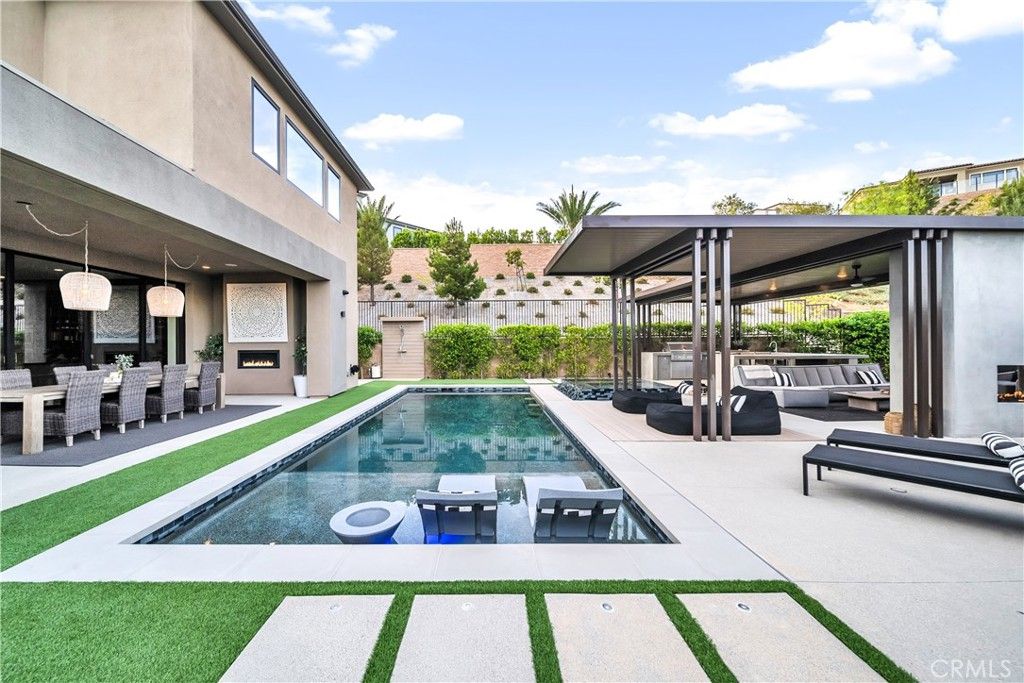 Image 48 of property listing at 20431 W Windsor, Porter Ranch, CA 91326