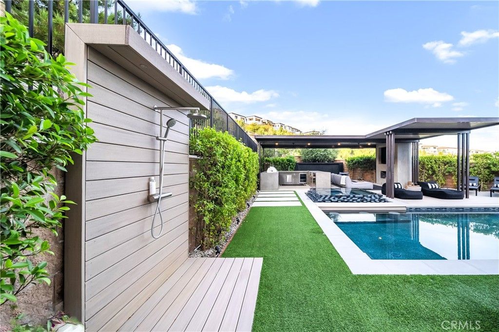 Image 5 of property listing at 20431 W Windsor, Porter Ranch, CA 91326