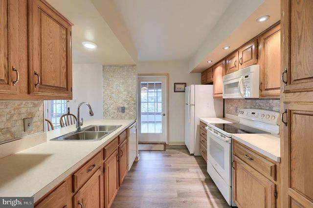 113 FLORENTINE DR, Willow Street, PA 17584