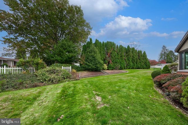 113 FLORENTINE DR, Willow Street, PA 17584