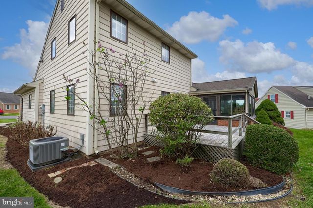 113 FLORENTINE DR, Willow Street, PA 17584