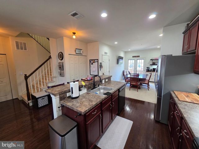 2125 HAYWARD AVE, Pennsburg, PA 18073