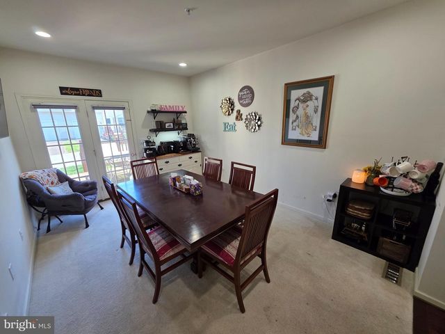 2125 HAYWARD AVE, Pennsburg, PA 18073