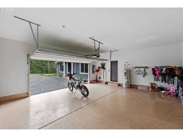 385 PACIFIC DUNES Dr, North Bend, OR 97459