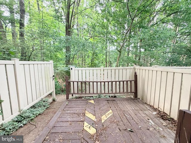 2823 CHABLIS CIR, Woodbridge, VA 22192