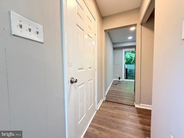 2823 CHABLIS CIR, Woodbridge, VA 22192