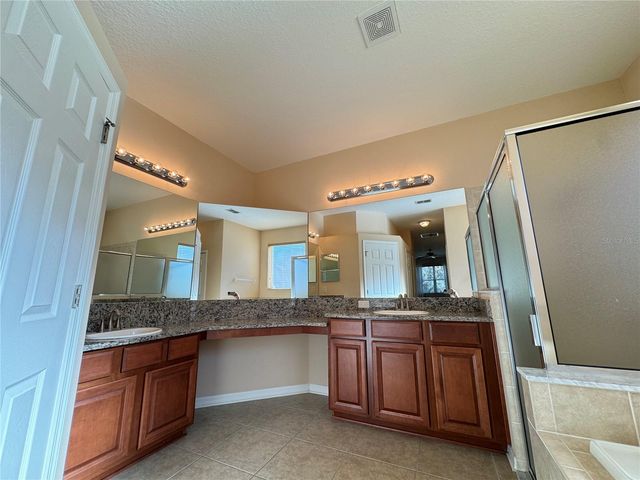 10756 BREAKING ROCKS DRIVE, Tampa, FL 33647