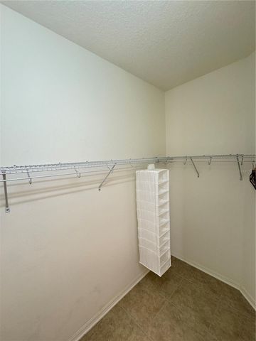 10756 BREAKING ROCKS DRIVE, Tampa, FL 33647