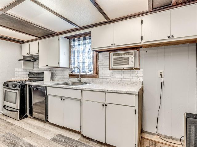 211 S 6th Street, Mcloud, OK 74851