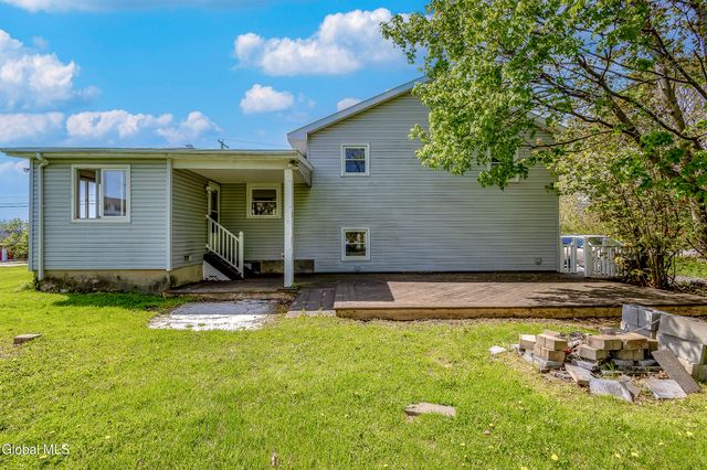 21 County Route 75, Stillwater, NY 12118