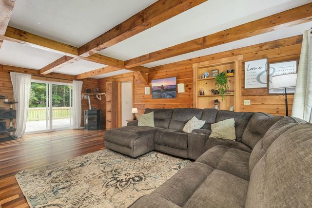 204 Evergreen Valley Road, Milton, NH 03851