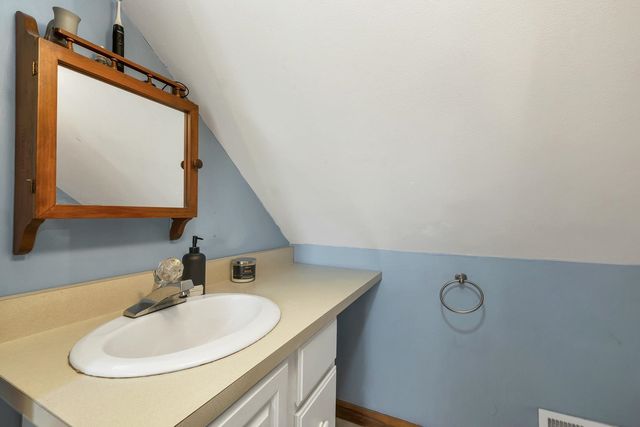 204 Evergreen Valley Road, Milton, NH 03851