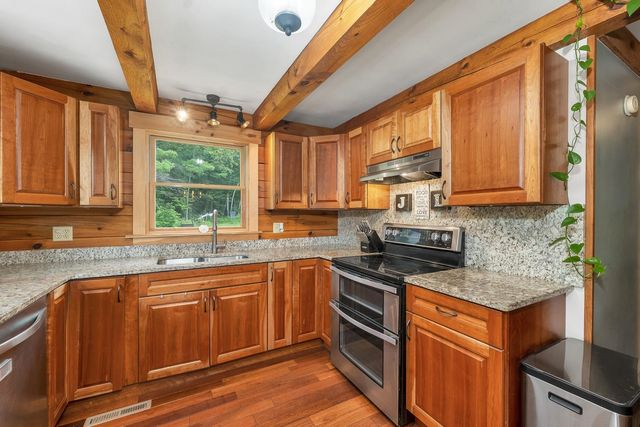 204 Evergreen Valley Road, Milton, NH 03851