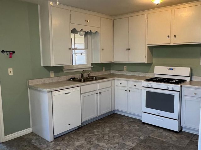 128 Crutcho Road, Midwest City, OK 73139