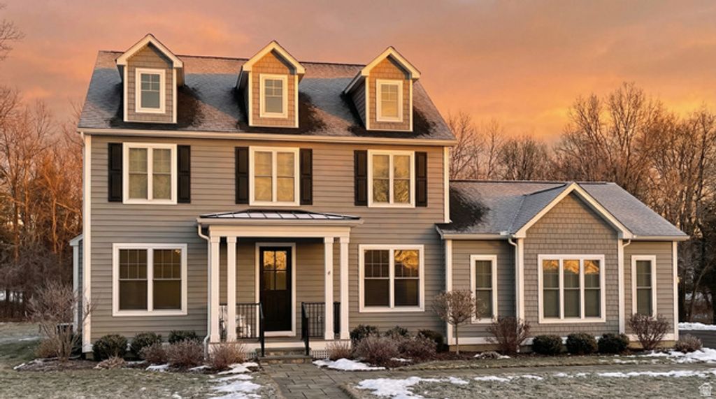 Image 1 of property listing at 3684 W 2170 3684 #112, Syracuse, UT 84075