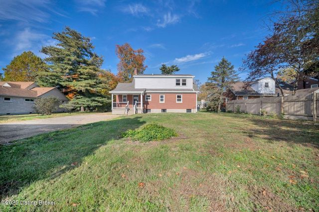 2206 Sieger Villa Ct, Louisville, KY 40218