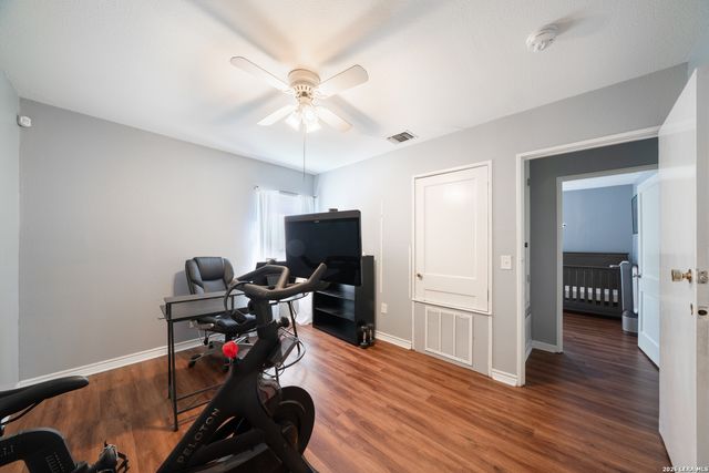 243 Langford Pl, San Antonio, TX 78221