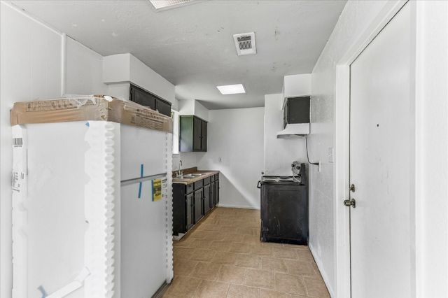 4915 Ridgewest Street, Houston, TX 77053