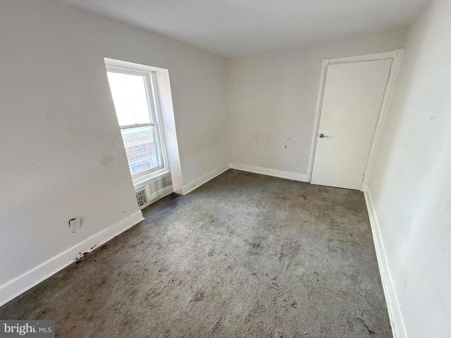 135 W SEYMOUR ST, Philadelphia, PA 19144