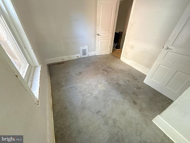 135 W SEYMOUR ST, Philadelphia, PA 19144