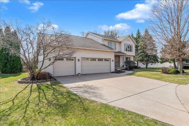 5406 20th Avenue Court, Moline, IL 61265