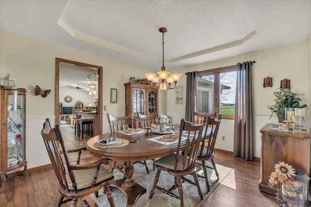 5406 20th Avenue Court, Moline, IL 61265