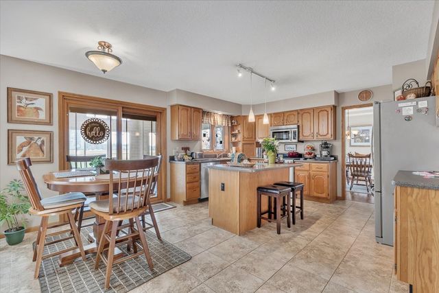 5406 20th Avenue Court, Moline, IL 61265