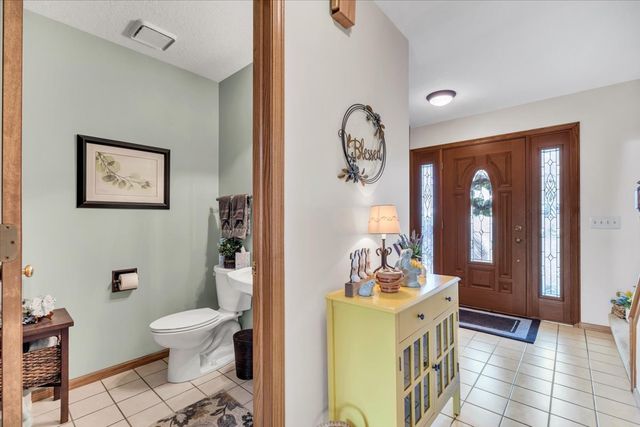 5406 20th Avenue Court, Moline, IL 61265