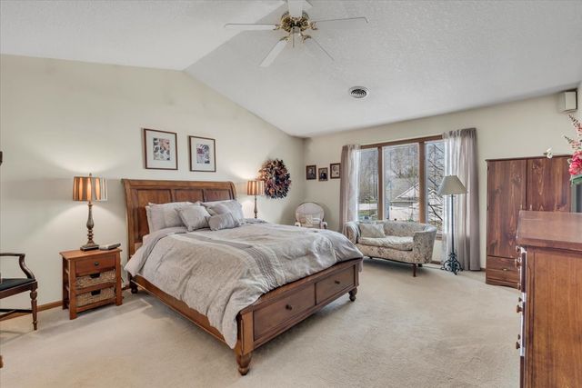 5406 20th Avenue Court, Moline, IL 61265