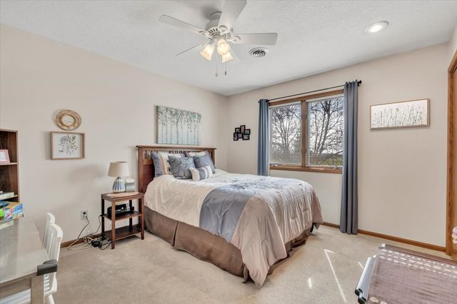 5406 20th Avenue Court, Moline, IL 61265