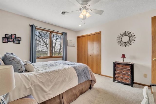 5406 20th Avenue Court, Moline, IL 61265