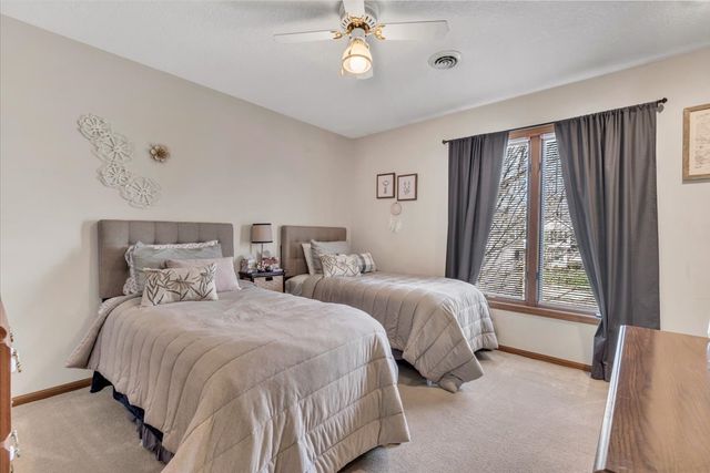 5406 20th Avenue Court, Moline, IL 61265