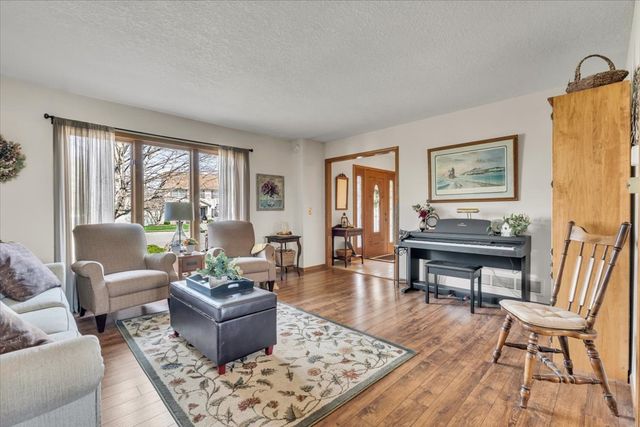 5406 20th Avenue Court, Moline, IL 61265