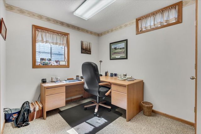 5406 20th Avenue Court, Moline, IL 61265