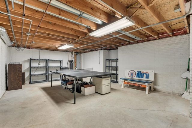 5406 20th Avenue Court, Moline, IL 61265