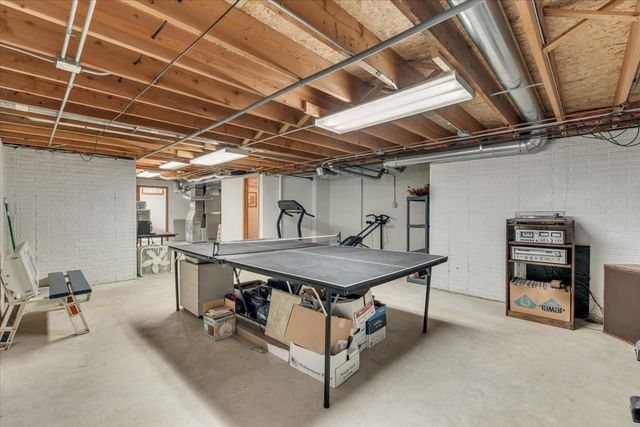 5406 20th Avenue Court, Moline, IL 61265