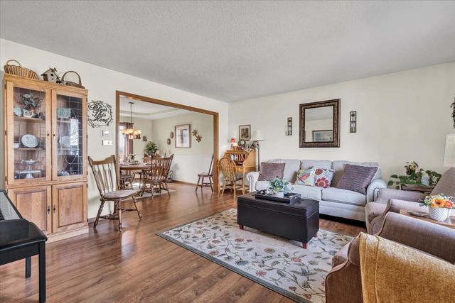 5406 20th Avenue Court, Moline, IL 61265