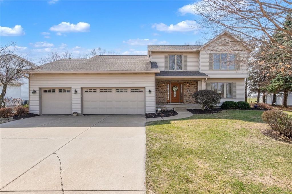 5406 20th Avenue Court, Moline, IL 61265