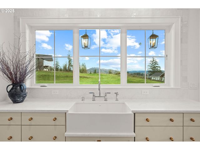 242 CORNERSTONE Ln, Woodland, WA 98674