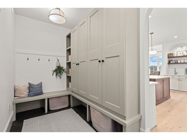 242 CORNERSTONE Ln, Woodland, WA 98674