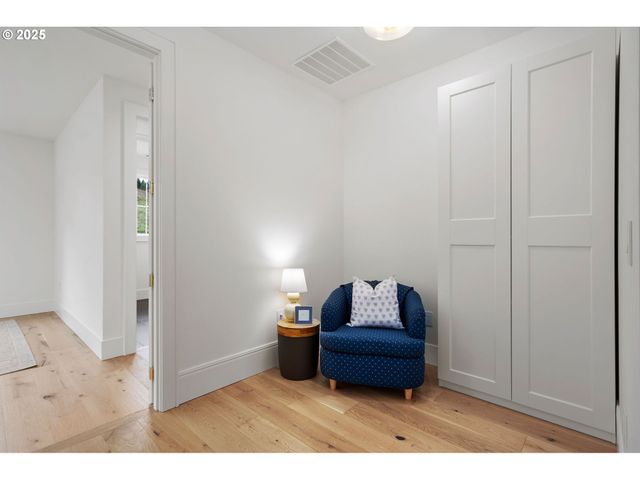 242 CORNERSTONE Ln, Woodland, WA 98674