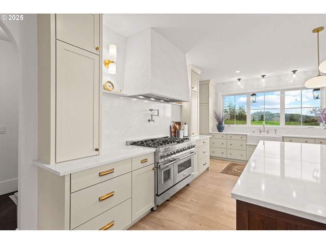 242 CORNERSTONE Ln, Woodland, WA 98674