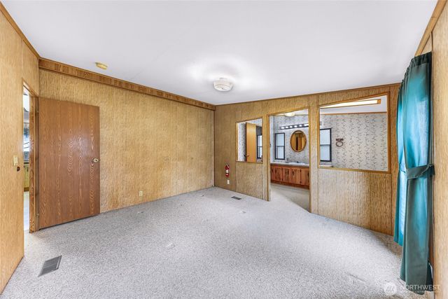 1710 N 33rd Place, Mount Vernon, WA 98273