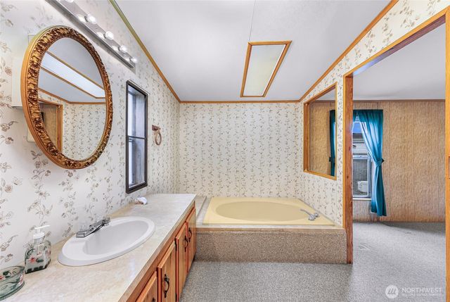 1710 N 33rd Place, Mount Vernon, WA 98273