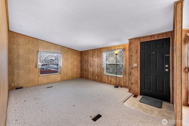1710 N 33rd Place, Mount Vernon, WA 98273