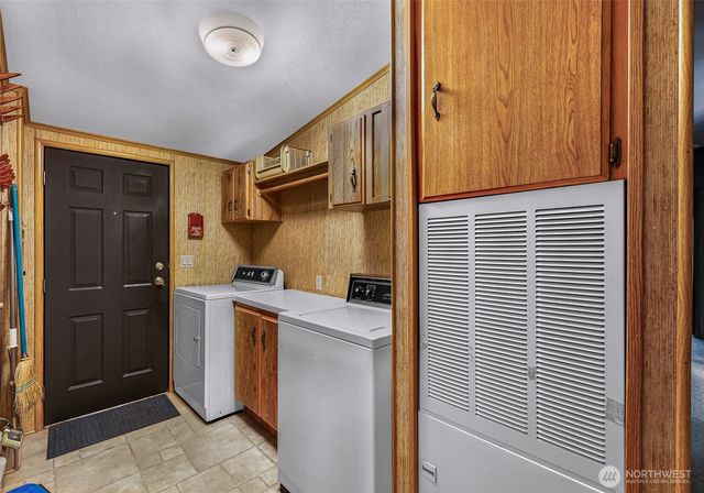 1710 N 33rd Place, Mount Vernon, WA 98273