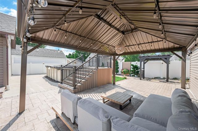 2538 1st Avenue, East Meadow, NY 11554